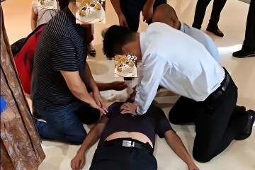 53岁男子猝死，生前每天早睡不熬夜，检查后：犯了3个错误